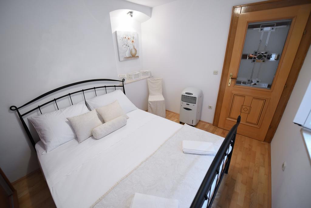 Apartment Duje Спліт Екстер'єр фото